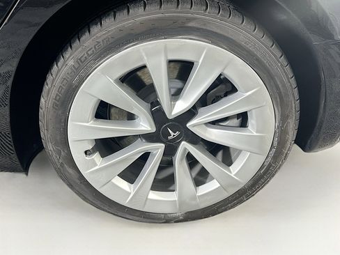 Used 2022 Tesla Model 3 RWD image 11