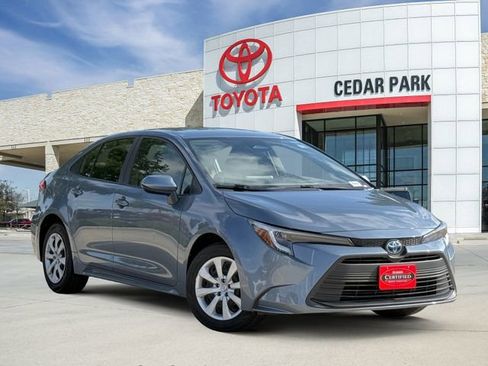 Used 2025 Toyota Corolla LE w/ Carpet Mat Package (TMS) FWD image 1