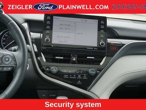 Used 2022 Toyota Camry SE w/ Cold Weather Package FWD image 14