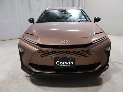 New 2026 Toyota Crown Signia image 2