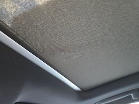 Used 2014 Porsche Cayenne S image 17