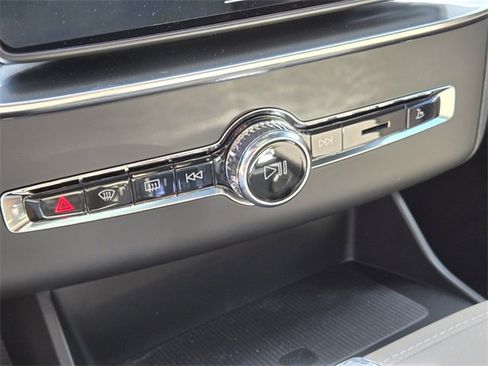 New 2026 Volvo XC90 T8 Plus image 26