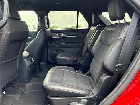 Used 2026 Ford Explorer ST AWD/4WD image 11