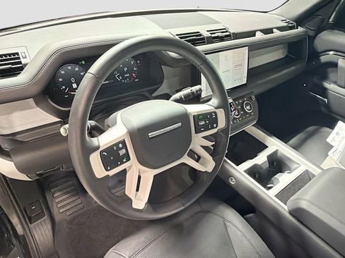 Used 2025 Land Rover Defender 110 S image 10
