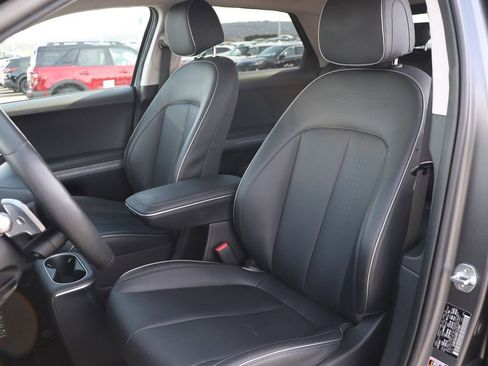 Used 2023 Hyundai Ioniq 5 SEL image 14