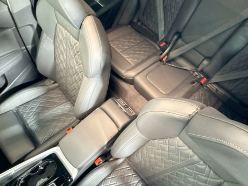 New 2025 Audi SQ5 Premium Plus image 18