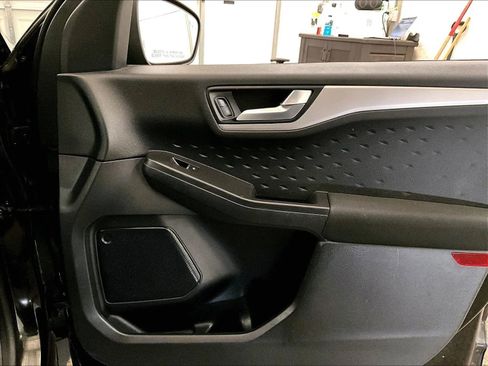 Used 2020 Ford Escape SE AWD/4WD image 23