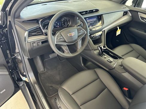 New 2026 Cadillac XT5 Luxury AWD/4WD image 13