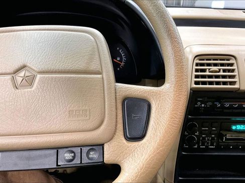Used 1993 Chrysler LeBaron Convertible FWD image 11