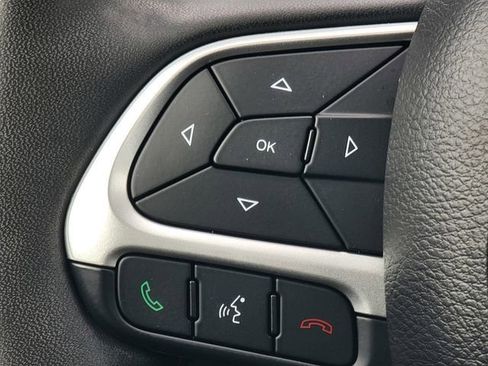 Certified 2021 Jeep Compass Latitude image 34