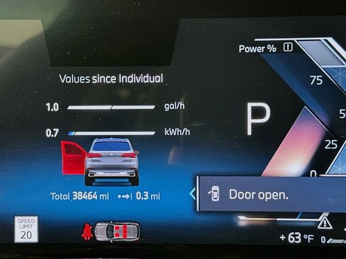 Used 2025 BMW X5 xDrive50e image 19