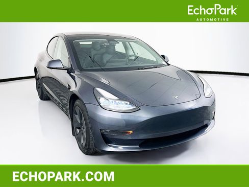 Used 2023 Tesla Model 3 Standard Range RWD image 1