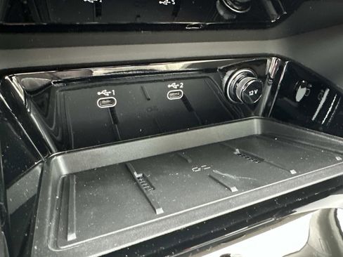 New 2025 Audi Q5 Premium image 21