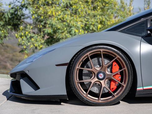 Used 2018 Lamborghini Huracan Performante image 85
