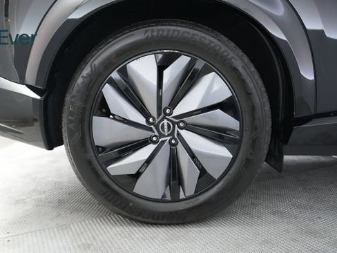 Used 2024 Nissan Ariya AWD image 22