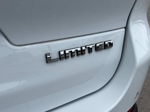 Used 2023 Jeep Grand Cherokee L Limited image 44