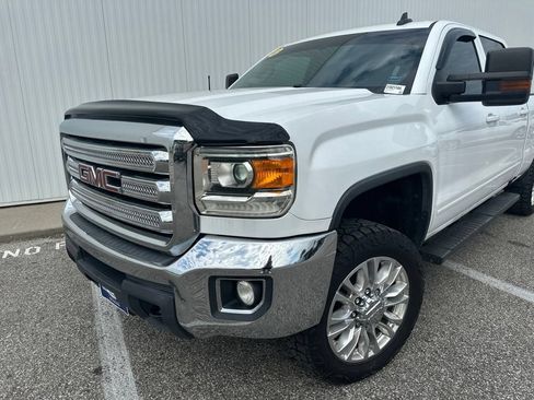 Used 2016 GMC Sierra 2500 SLE w/ SLE Fleet Preferred Package AWD/4WD image 2