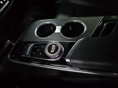 Used 2024 Cadillac Lyriq Sport image 29