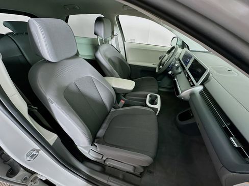 Used 2024 Hyundai Ioniq 5 SEL image 32