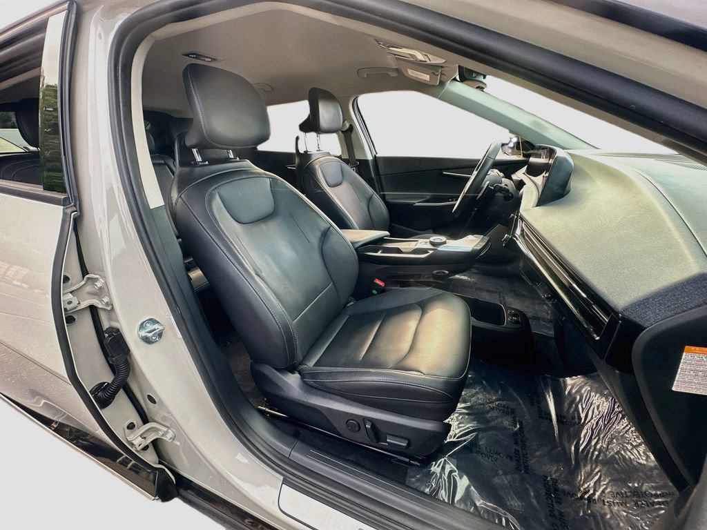 Certified 2023 Kia EV6 Wind RWD image 28