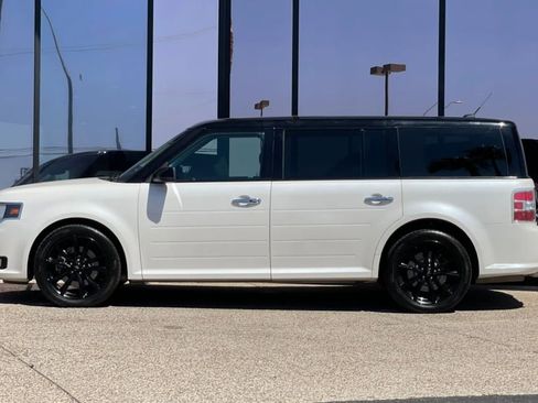 Used 2018 Ford Flex SEL w/ Equipment Group 202A image 4
