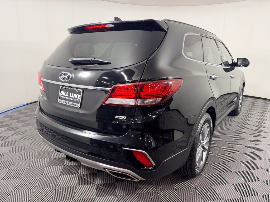 Used 2017 Hyundai Santa Fe SE AWD/4WD image 7