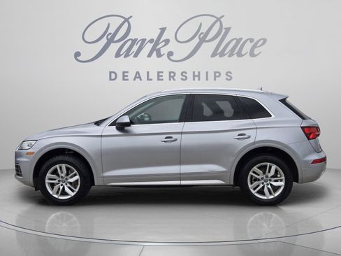 Used 2020 Audi Q5 2.0T Premium AWD/4WD image 2