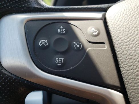 Used 2023 GMC Terrain SLE w/ Driver Convenience Package FWD image 19