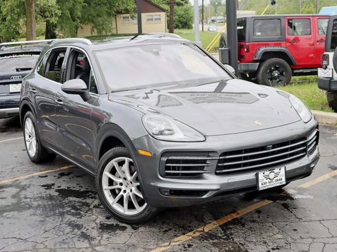 Used 2019 Porsche Cayenne AWD/4WD image 7