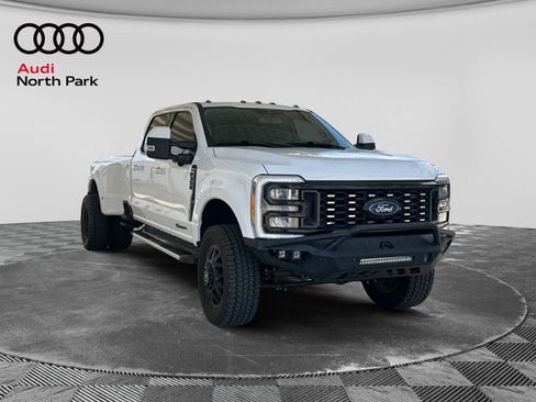 Used 2023 Ford F350 Lariat w/ Tow Technology Package AWD/4WD image 7