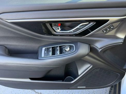 Used 2023 Subaru Outback Limited image 14