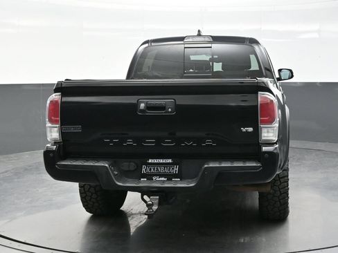 Used 2020 Toyota Tacoma TRD Off-Road w/ Technology Package AWD/4WD image 6