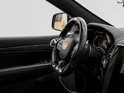 Used 2021 Jeep Grand Cherokee Trackhawk image 12