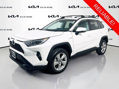 Used 2021 Toyota RAV4 XLE Premium AWD/4WD image 3