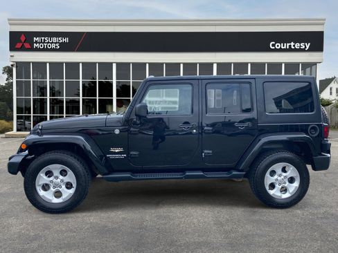 Used 2014 Jeep Wrangler Unlimited Sahara w/ Connectivity Group image 2