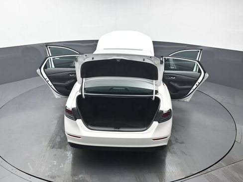 Used 2023 Honda Accord EX image 44