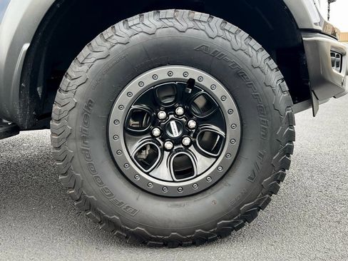 Used 2023 Ford F150 Raptor w/ Raptor Carbon Fibre Package image 16