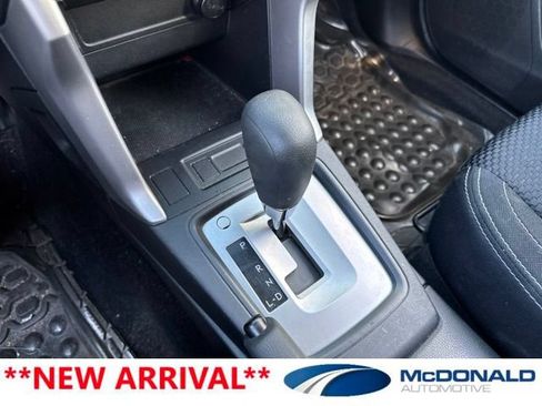 Used 2015 Subaru Forester 2.5i Premium AWD/4WD image 3