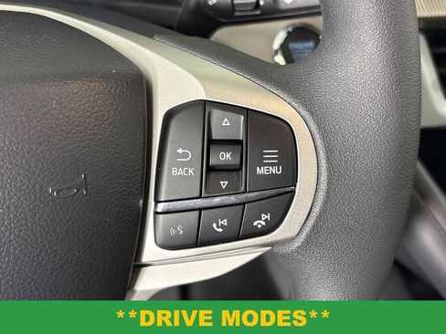 New 2026 Ford Explorer Active RWD image 21