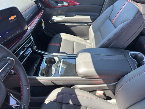 New 2026 Chevrolet Traverse RS image 17