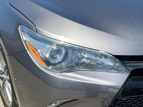 Used 2016 Toyota Camry SE FWD image 8