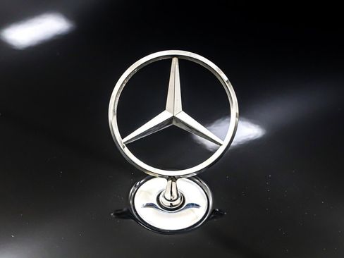 Used 2023 Mercedes-Benz S 500 4MATIC image 13