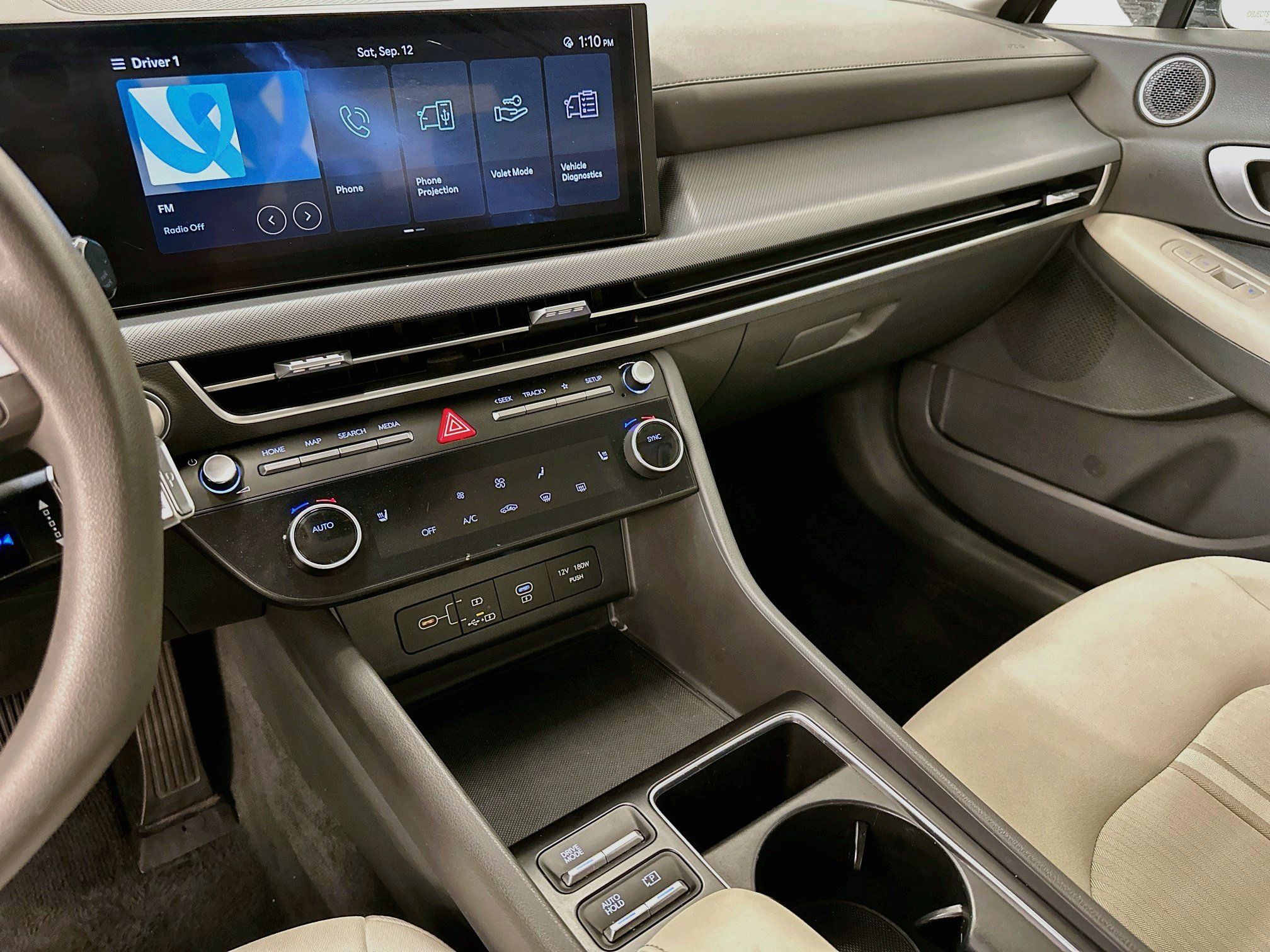 Used 2025 Hyundai Sonata SEL FWD image 26