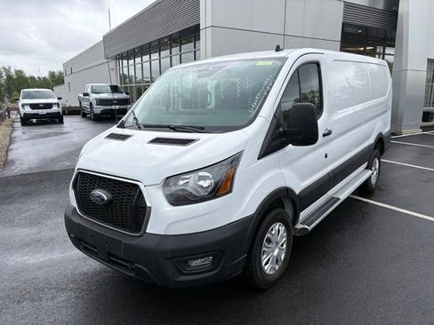 Used 2024 Ford Transit 250 Low Roof w/ Exterior Upgrade Package RWD image 7