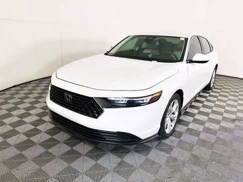 Used 2024 Honda Accord LX image 7