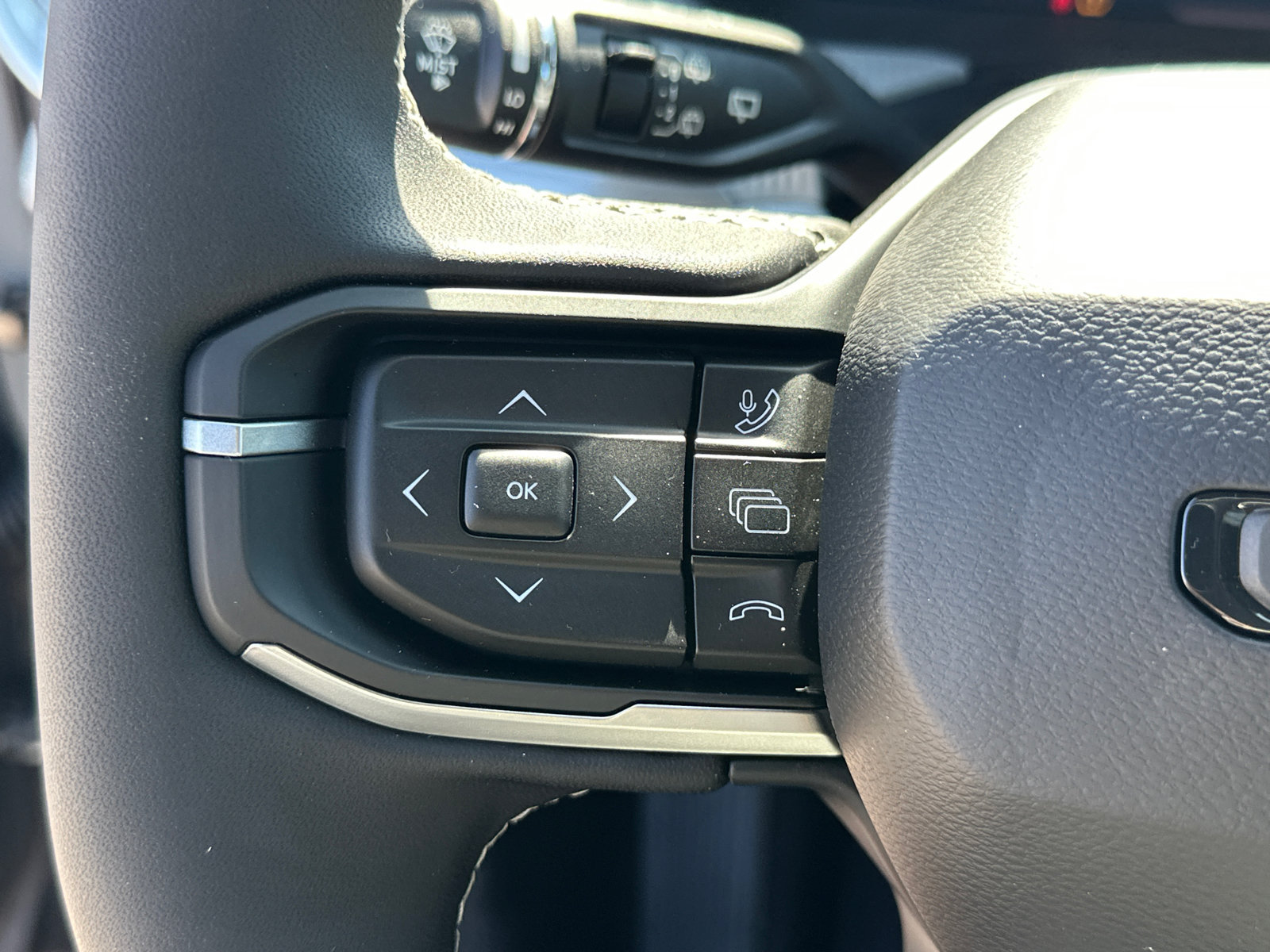 New 2026 Jeep Cherokee Laredo AWD/4WD image 26
