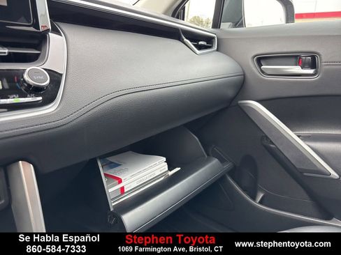 Used 2023 Toyota Corolla Cross XLE image 26