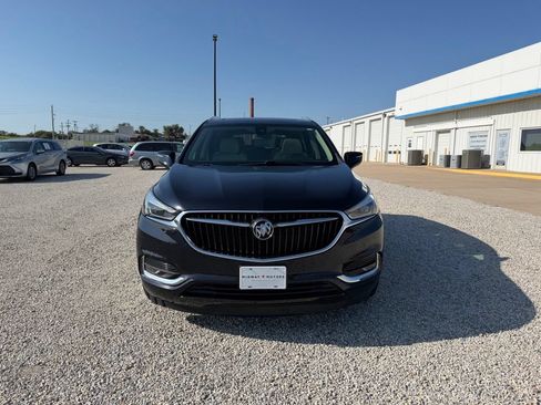 Used 2020 Buick Enclave Premium w/ Sun and Sites Package AWD/4WD image 8