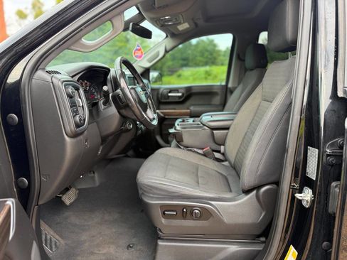Used 2019 Chevrolet Silverado 1500 LT w/ All-Star Edition image 9