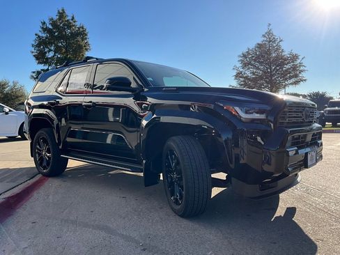 New 2025 Toyota 4Runner 4WD image 5